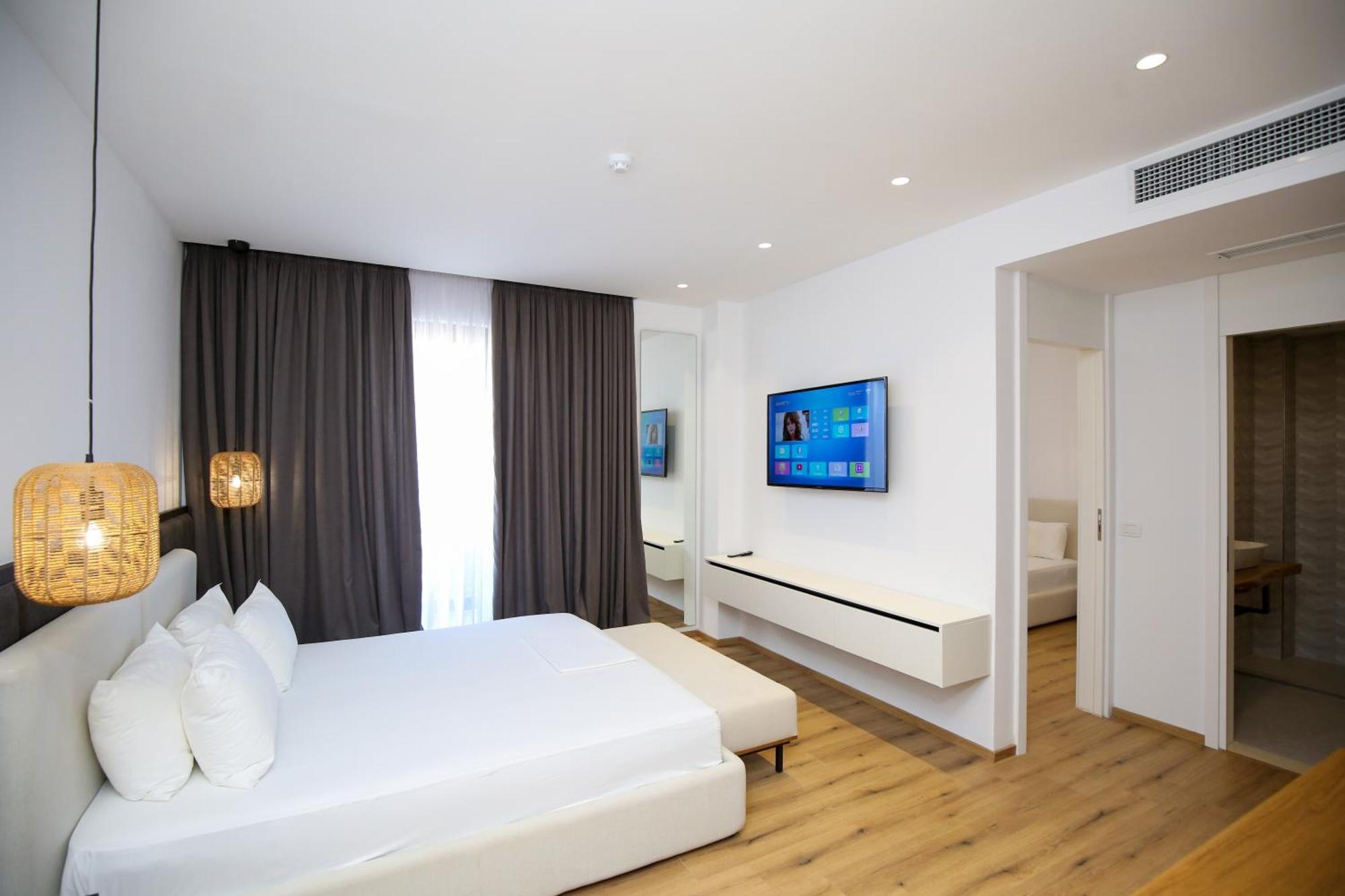 Oricon Coast Luxury Resort Орикум Екстериор снимка