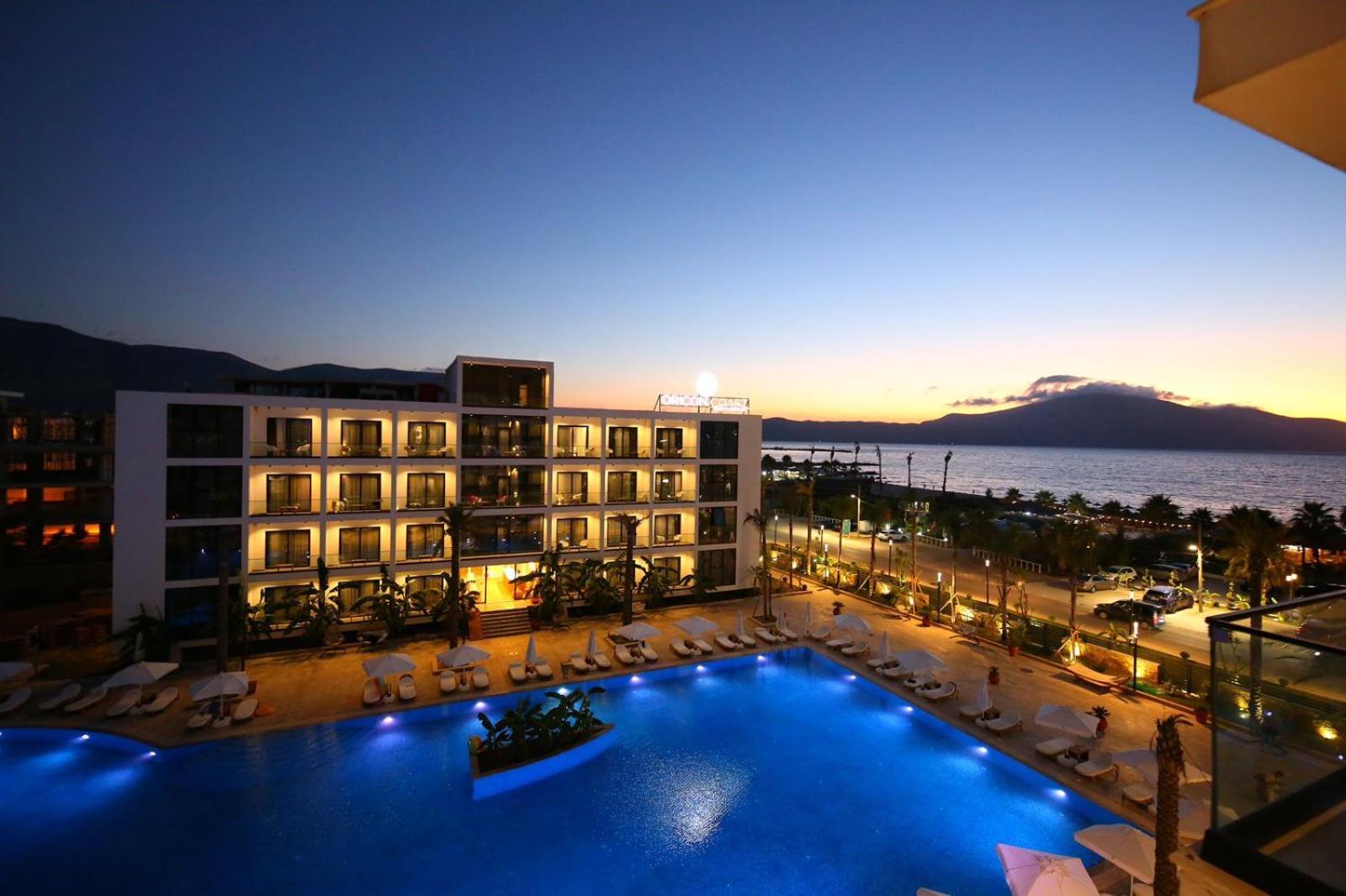 Oricon Coast Luxury Resort Орикум Екстериор снимка