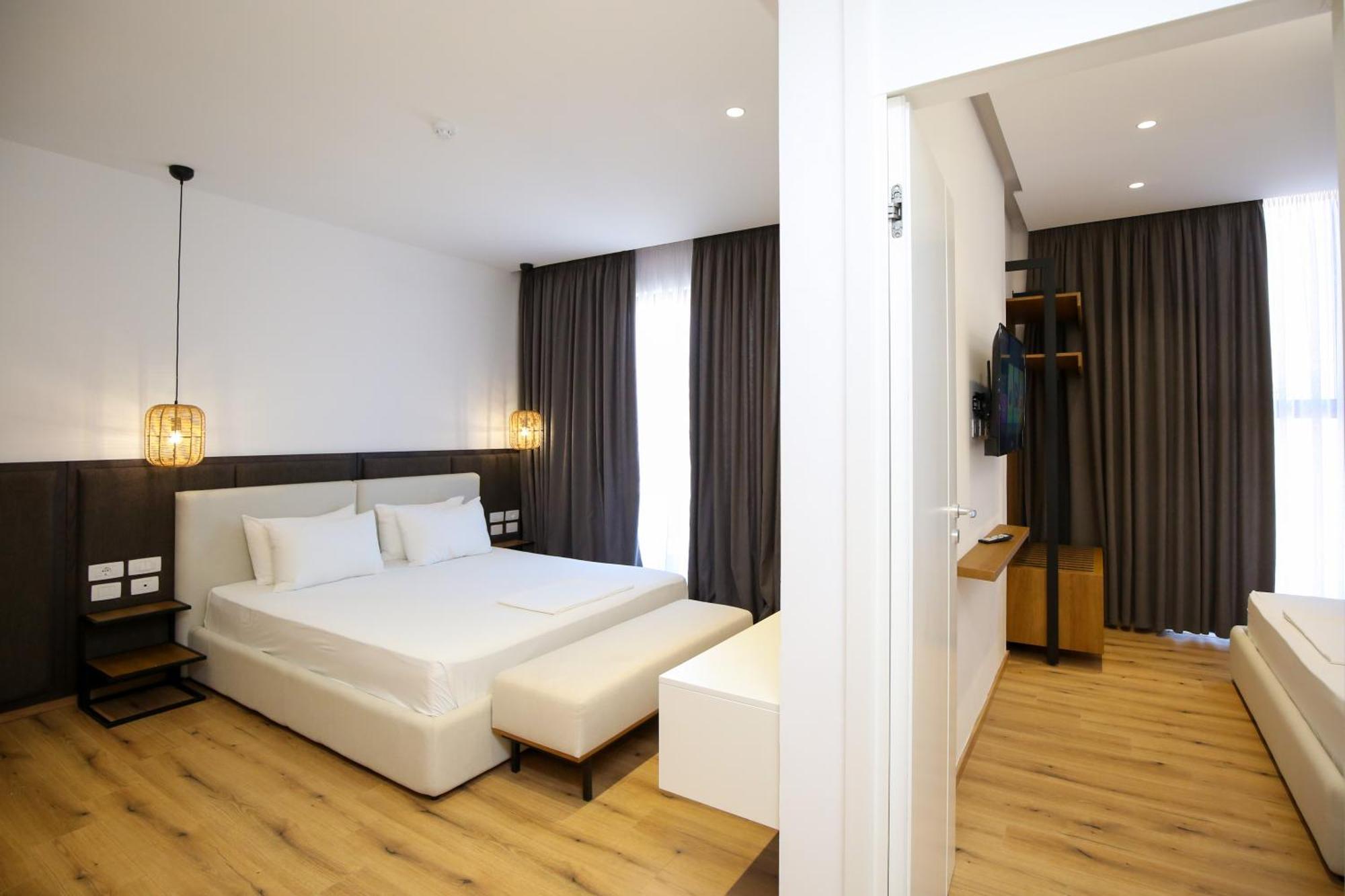 Oricon Coast Luxury Resort Орикум Екстериор снимка