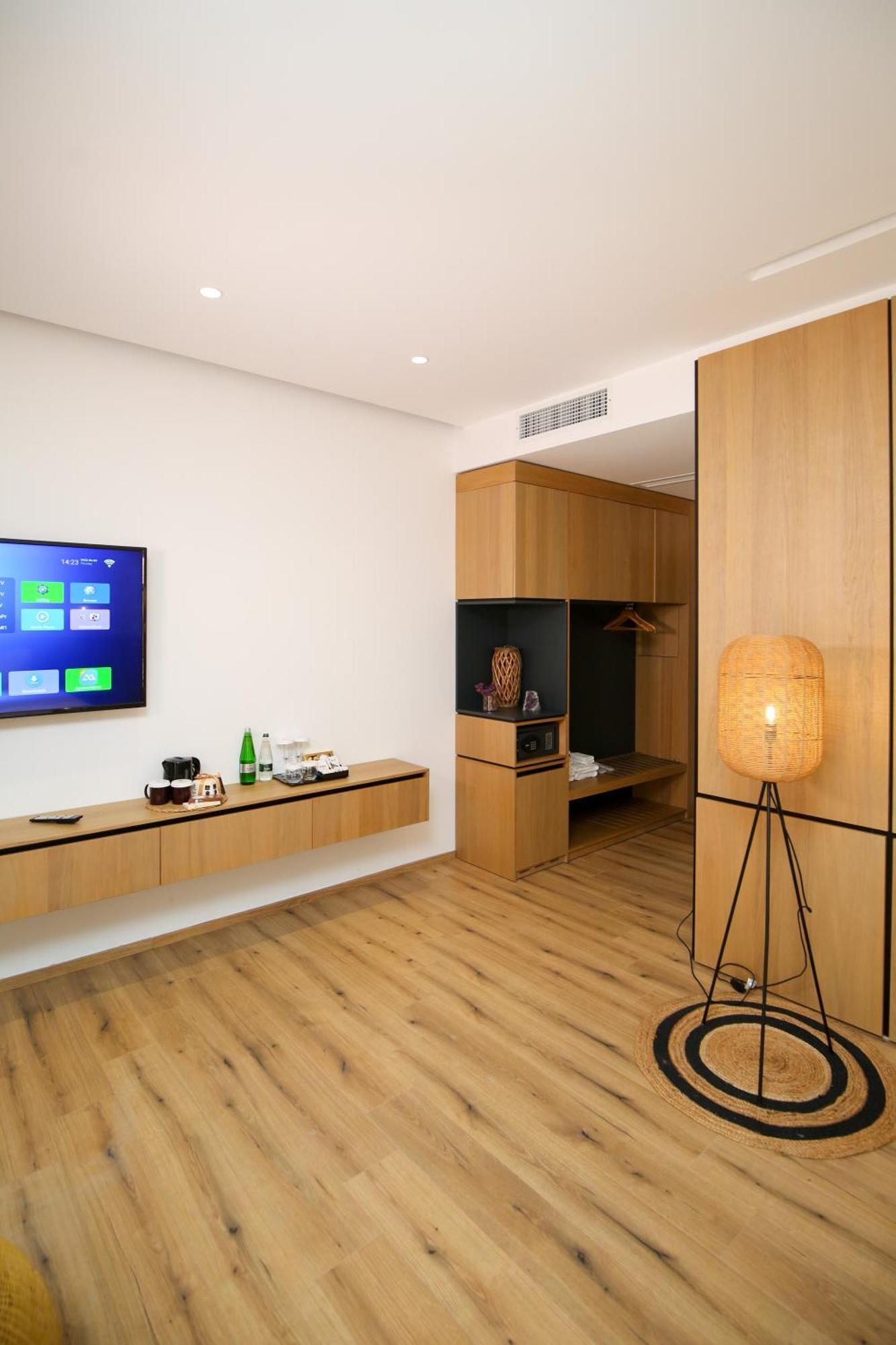 Oricon Coast Luxury Resort Орикум Екстериор снимка