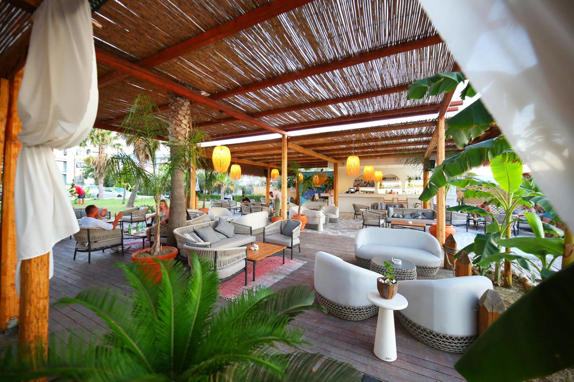 Oricon Coast Luxury Resort Орикум Екстериор снимка